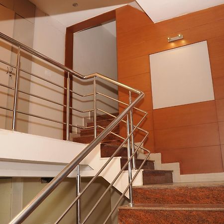 Hotel Pearl International Ченнаи Экстерьер фото